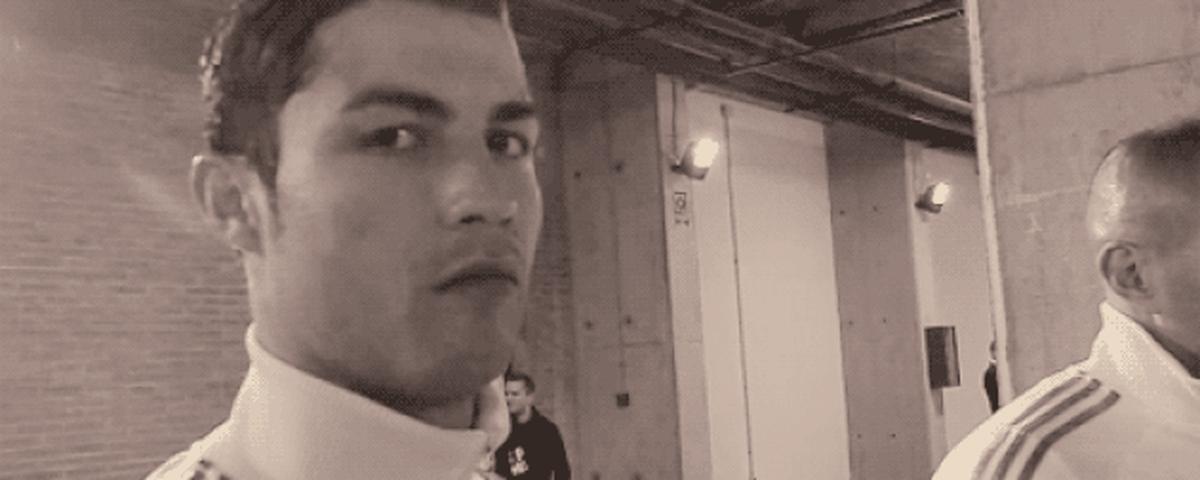 cristiano-ronaldo-fake-smile-gif.gif